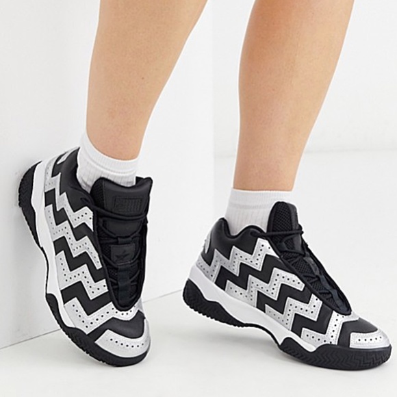 Converse, Black and Silver Sneakers - Picture 2 of 13